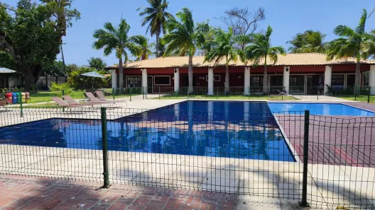 Lote/Terreno à venda, 380m² no Icaraí, Caucaia