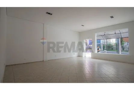 Ponto Comercial para alugar, 49m² no Juvevê, Curitiba