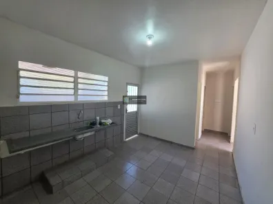 Casa com 2 Quartos para alugar, 86m² no Jardim Yeda, Campinas