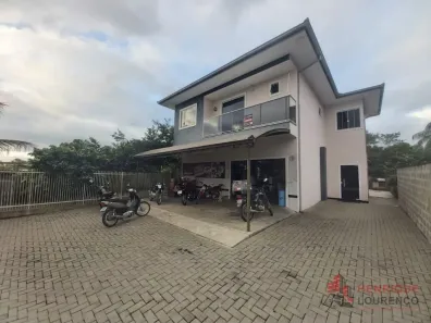 Casa com 1 Quarto à venda, 318m² no Vila Nova, Joinville