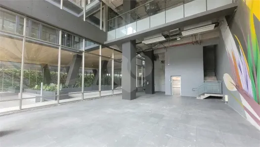 Ponto Comercial para alugar, 277m² no Itaim Bibi, São Paulo