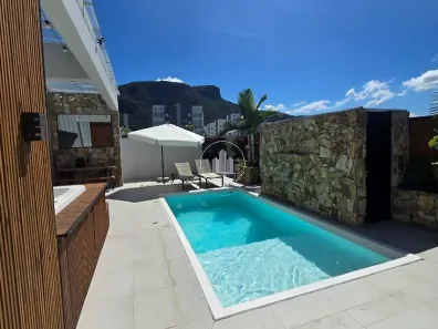Casa com 3 Quartos à venda, 175m² no Pedra Branca, Palhoça