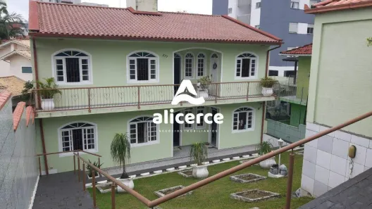 Casa com 6 Quartos à venda, 250m² no Praia Comprida, São José