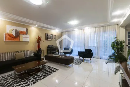 Apartamento com 3 Quartos à venda, 220m² no Santa Cecília, São Paulo