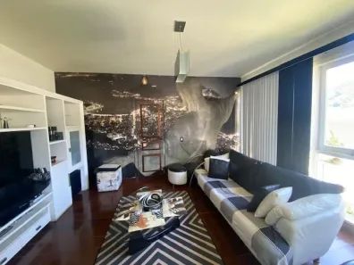 Casa de Condomínio com 5 Quartos para alugar, 330m² no Mosela, Petrópolis