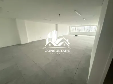 Sala Comercial para alugar, 338m² no Gonzaga, Santos