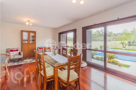 Casa com 3 Quartos à venda, 298m² no Ipanema, Porto Alegre