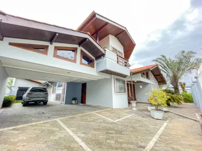 Casa com 6 Quartos à venda, 352m² no Vila Nova, Jaraguá do Sul