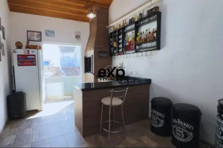 Sobrado com 3 Quartos à venda, 143m² no Pinheirinho, Curitiba