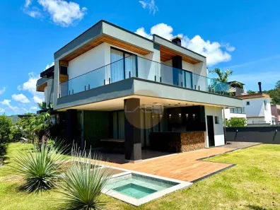 Casa de Condomínio com 4 Quartos à venda, 404m² no Ingleses do Rio Vermelho, Florianópolis