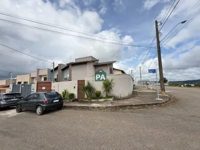 Casa com 2 Quartos à venda, 102m² no Centro, Poços de Caldas