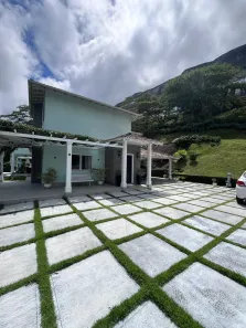 Casa de Condomínio com 3 Quartos à venda, 310m² no Samambaia, Petrópolis