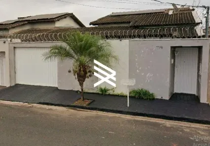 Casa com 3 Quartos à venda, 140m² no Jardim Europa, Uberlândia