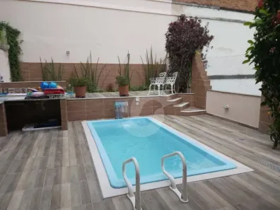 Casa com 4 Quartos à venda, 380m² no Icaraí, Niterói