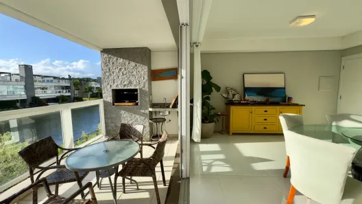 Casa de Condomínio com 3 Quartos à venda, 210m² no , Xangri-Lá