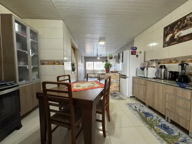Casa com 3 Quartos à venda, 318m² no Estância Velha, Canoas