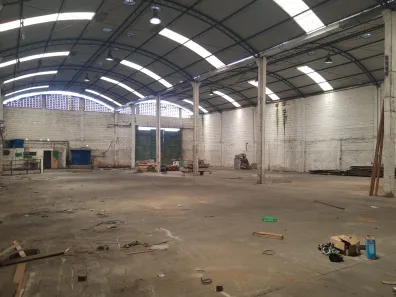 Galpão/Depósito/Armazém para alugar, 2000m² no Jardim Gramacho, Duque de Caxias