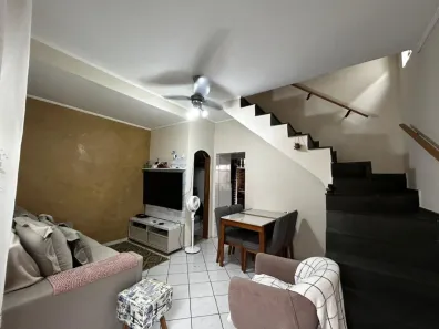 Casa com 2 Quartos à venda, 67m² no Vila Santa Rosa, Guarujá