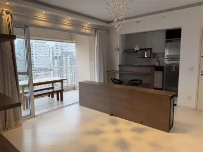 Apartamento com 2 Quartos para alugar, 64m² no Santo Amaro, São Paulo