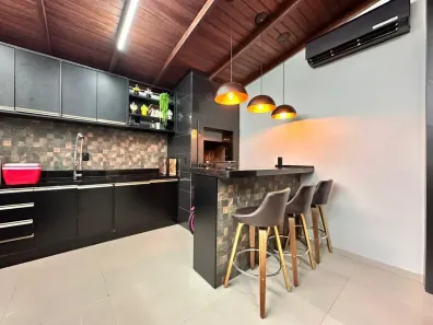 Sobrado com 2 Quartos à venda, 90m² no , Itapema