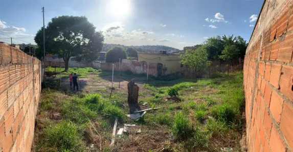 Lote/Terreno à venda, 720m² no Conjunto Habitacional Homero Gil, Betim