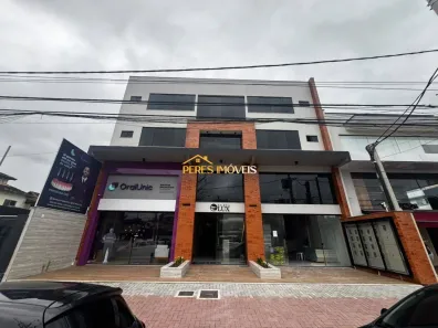 Sala Comercial para alugar, 36m² no Costazul, Rio das Ostras