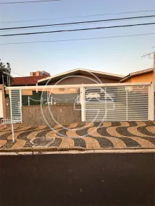 Casa com 3 Quartos à venda, 126m² no Centro, Marília
