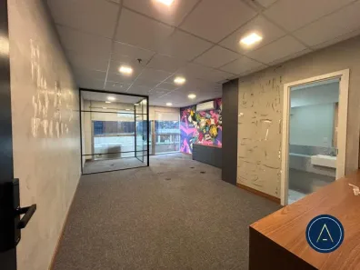 Sala Comercial para venda ou aluguel, 40m² no Vila Gertrudes, São Paulo
