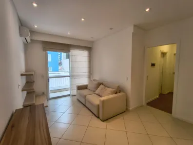 Apartamento com 2 Quartos para alugar, 68m² no Centro, Florianópolis