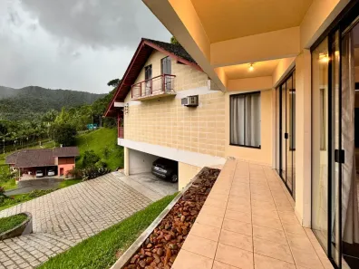 Casa com 3 Quartos à venda, 357m² no Progresso, Blumenau