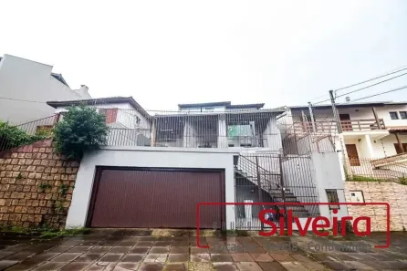 Casa com 6 Quartos à venda, 297m² no Chácara das Pedras, Porto Alegre