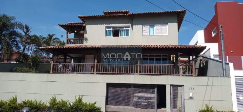 Casa com 3 quartos — Céu Azul, Belo Horizonte