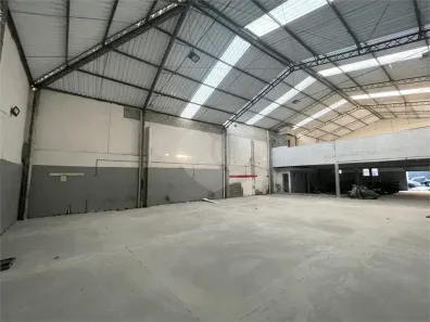 Galpão/Depósito/Armazém para alugar, 676m² no Água Branca, São Paulo