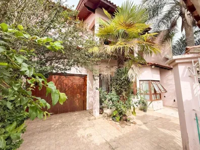 Sobrado com 3 Quartos à venda, 180m² no Marechal Rondon, Canoas