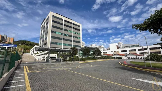 Sala Comercial para alugar, 156m² no João Paulo, Florianópolis