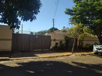 Casa com 3 Quartos à venda, 90m² no Amambaí, Campo Grande