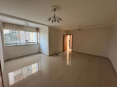 Apartamento com 3 Quartos para alugar, 136m² no Colégio Batista, Belo Horizonte