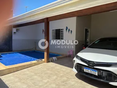 Casa com 4 Quartos à venda, 140m² no Alto Umuarama, Uberlândia