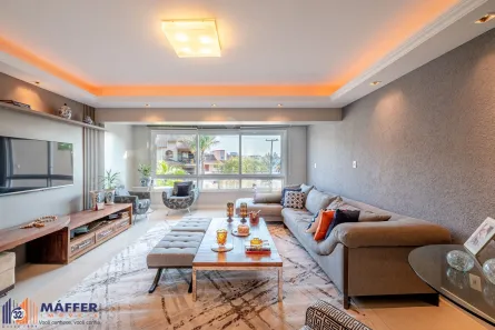 Casa com 4 Quartos à venda, 357m² no Chácara das Pedras, Porto Alegre
