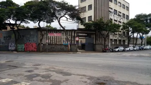 Prédio Comercial à venda, 1900m² no Cambuci, São Paulo