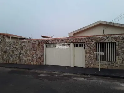 Casa com 4 Quartos à venda, 318m² no Jardim Patrícia, Uberlândia