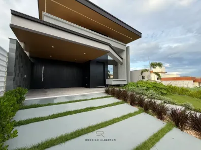 Casa com 4 Quartos à venda, 240m² no Passagem da Conceição, Várzea Grande
