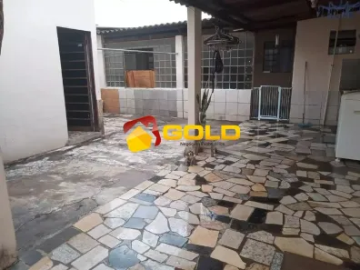 Casa com 2 Quartos à venda, 175m² no Planalto, Uberlândia