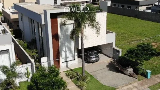 Casa de Condomínio com 3 Quartos à venda, 250m² no Parqville Pinheiros, Aparecida de Goiânia