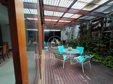 Casa com 4 Quartos à venda, 669m² no Humaitá, Rio de Janeiro