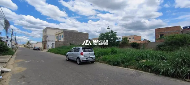 Lote/Terreno à venda, 200m² no Felícia, Vitória da Conquista