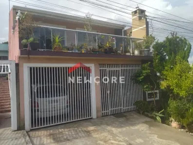 Sobrado com 8 Quartos à venda, 263m² no Santo Antônio, São José dos Pinhais