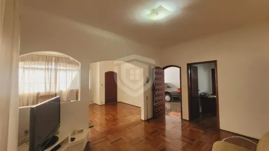 Imóvel Comercial com 5 Quartos à venda, 266m² no Jardim América, Bauru
