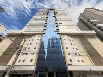 Apartamento com 4 Quartos à venda, 198m² no Meia Praia, Itapema