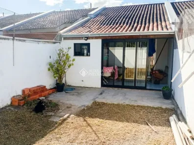 Casa com 2 Quartos à venda, 45m² no Restinga, Porto Alegre